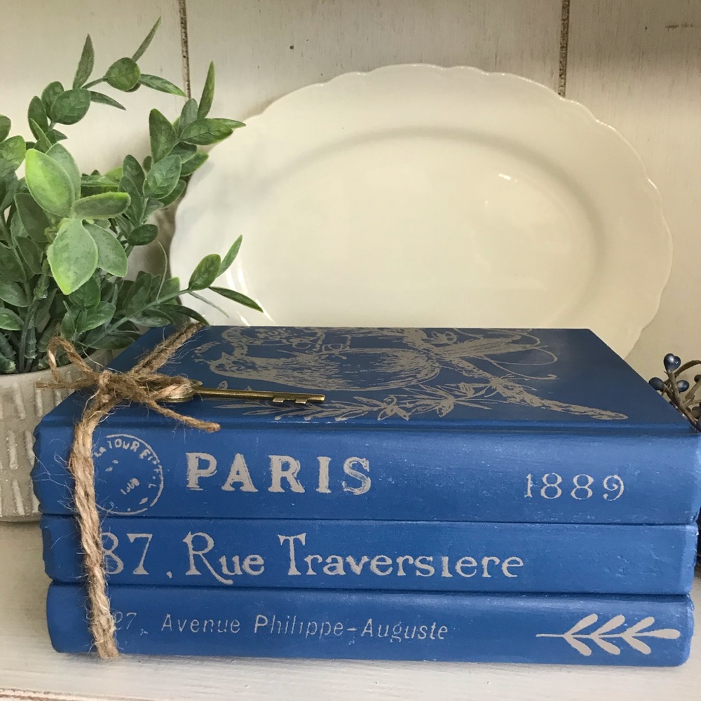 Handcrafted Distressed Stack Books - Picture 7 of 8
